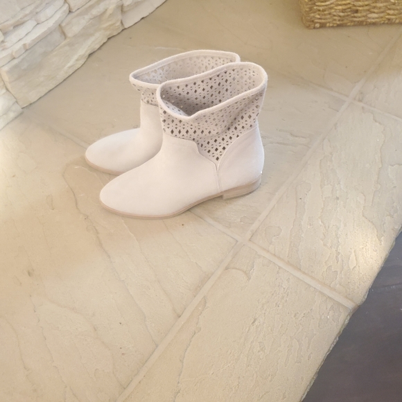 Michael Kors suede booties - Picture 2 of 6